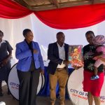 Mayor hands over baby layette hampers to Christmas babies