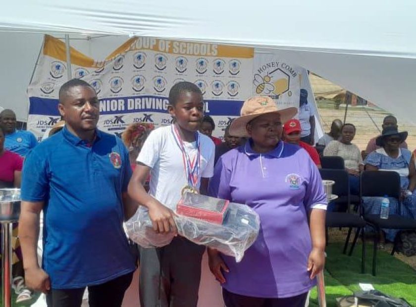City of Masvingo Holds Mayor’s Christmas Cheer Fundraising Schools Swimming Gala